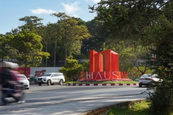 Thi công bộ chữ HAUS – Công trình thu hút mọi ánh nhìn