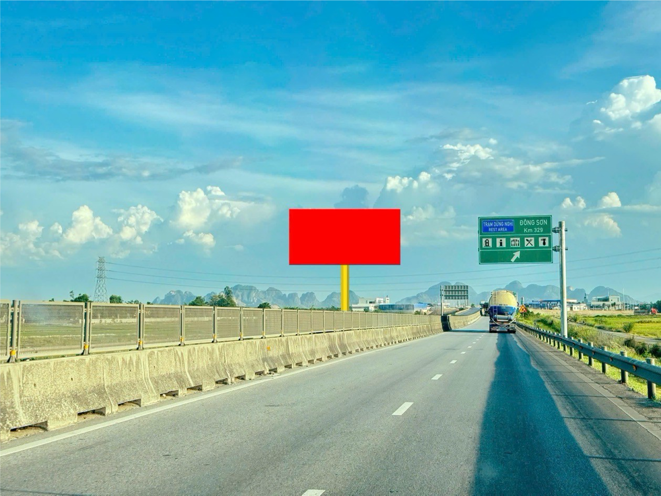 biển quảng c&aacute;o hướng HN đi TH