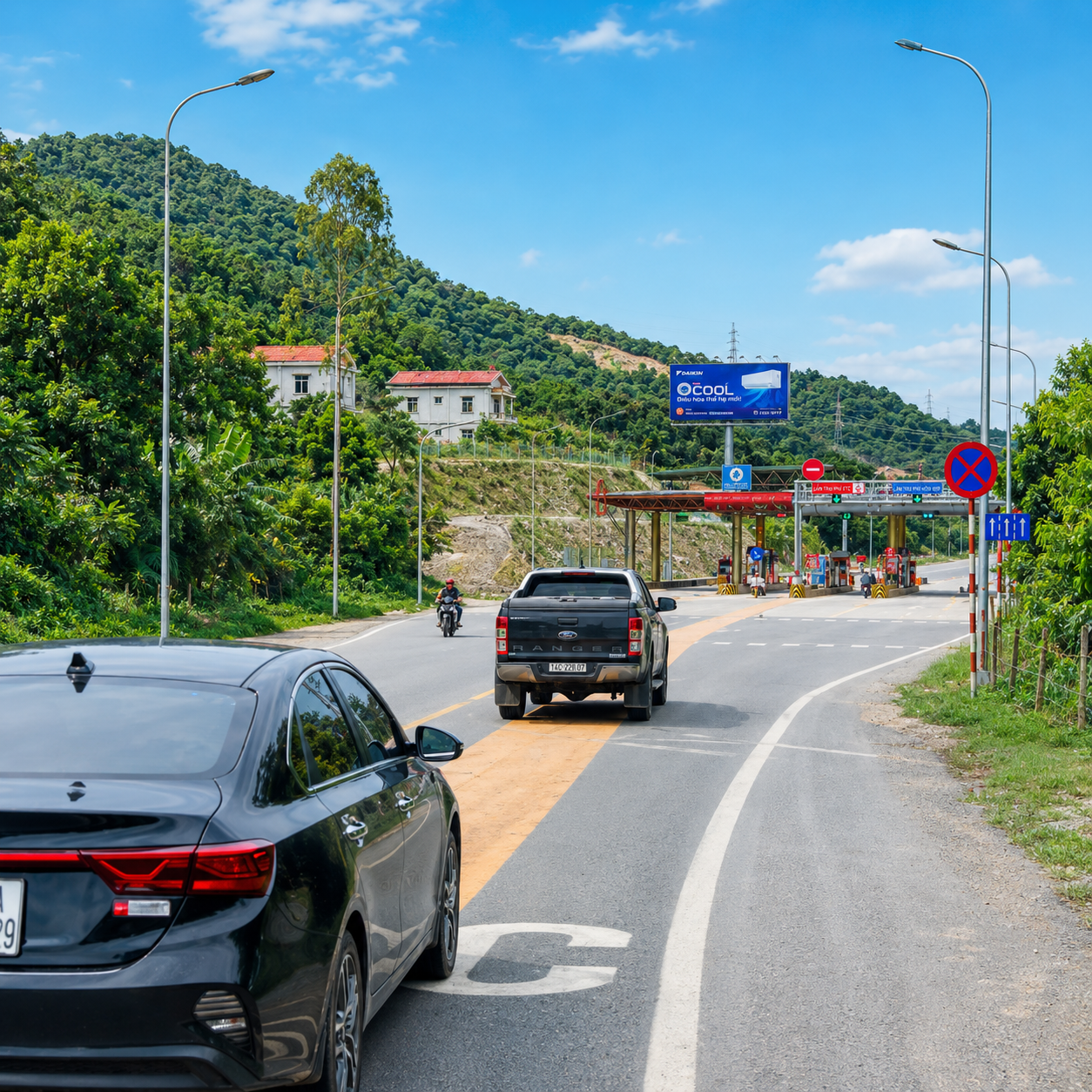 billboard cao tốc